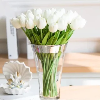 Bouquet de dix tulipes artificielles blanches