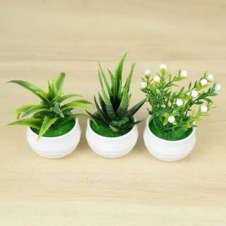 Mini plante artificielle en pot