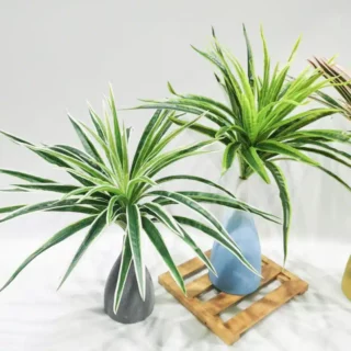 Plante artificielle en plastique branche de Chlorophytum