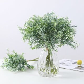 Plantes vertes artificielles en plastique